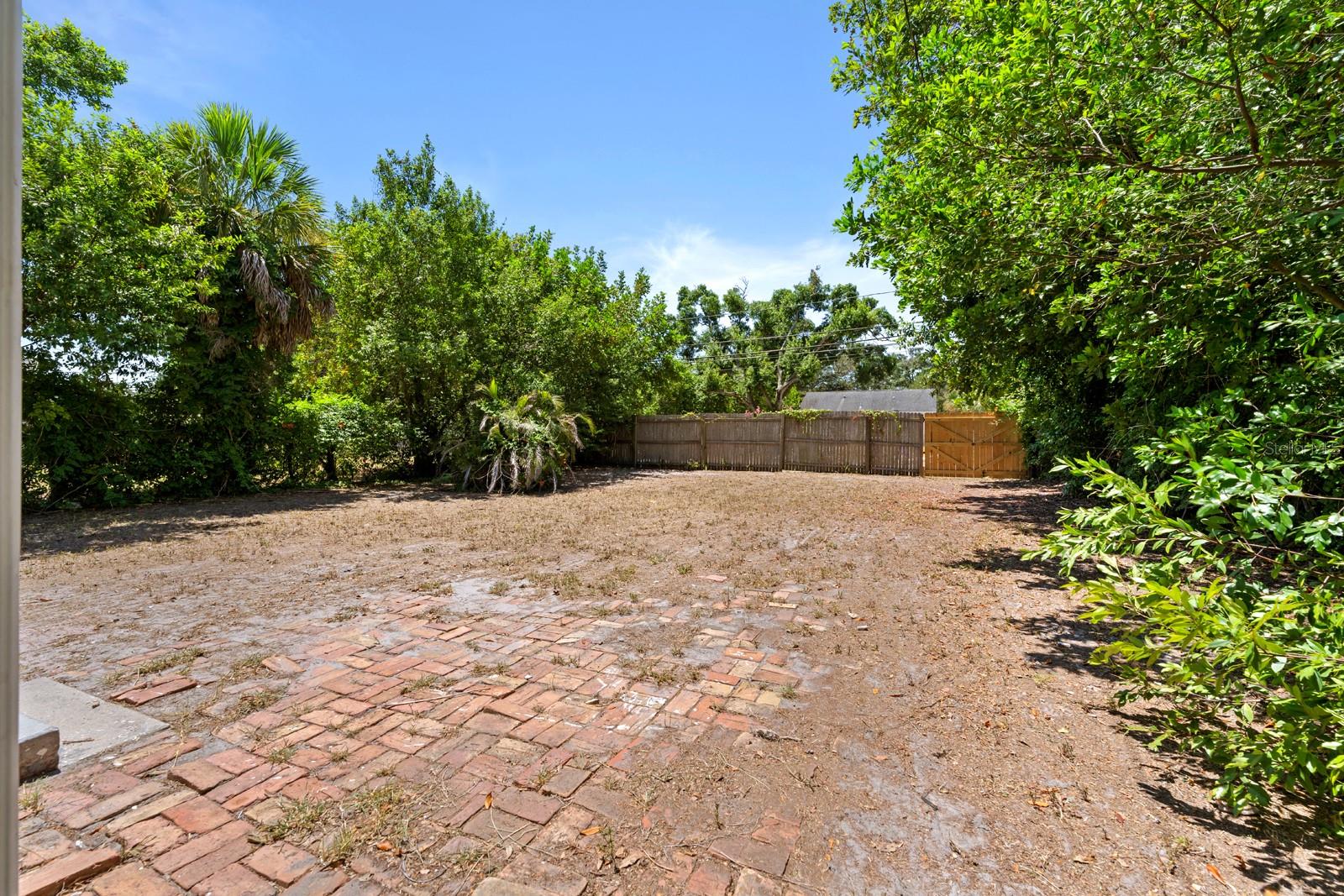 RIDGEWAY - Residential