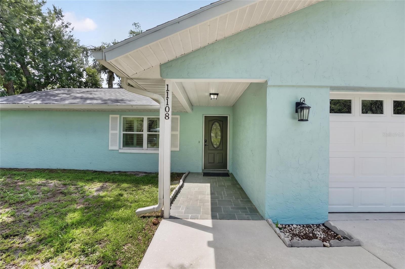 COUNTRY OAKS - Residential