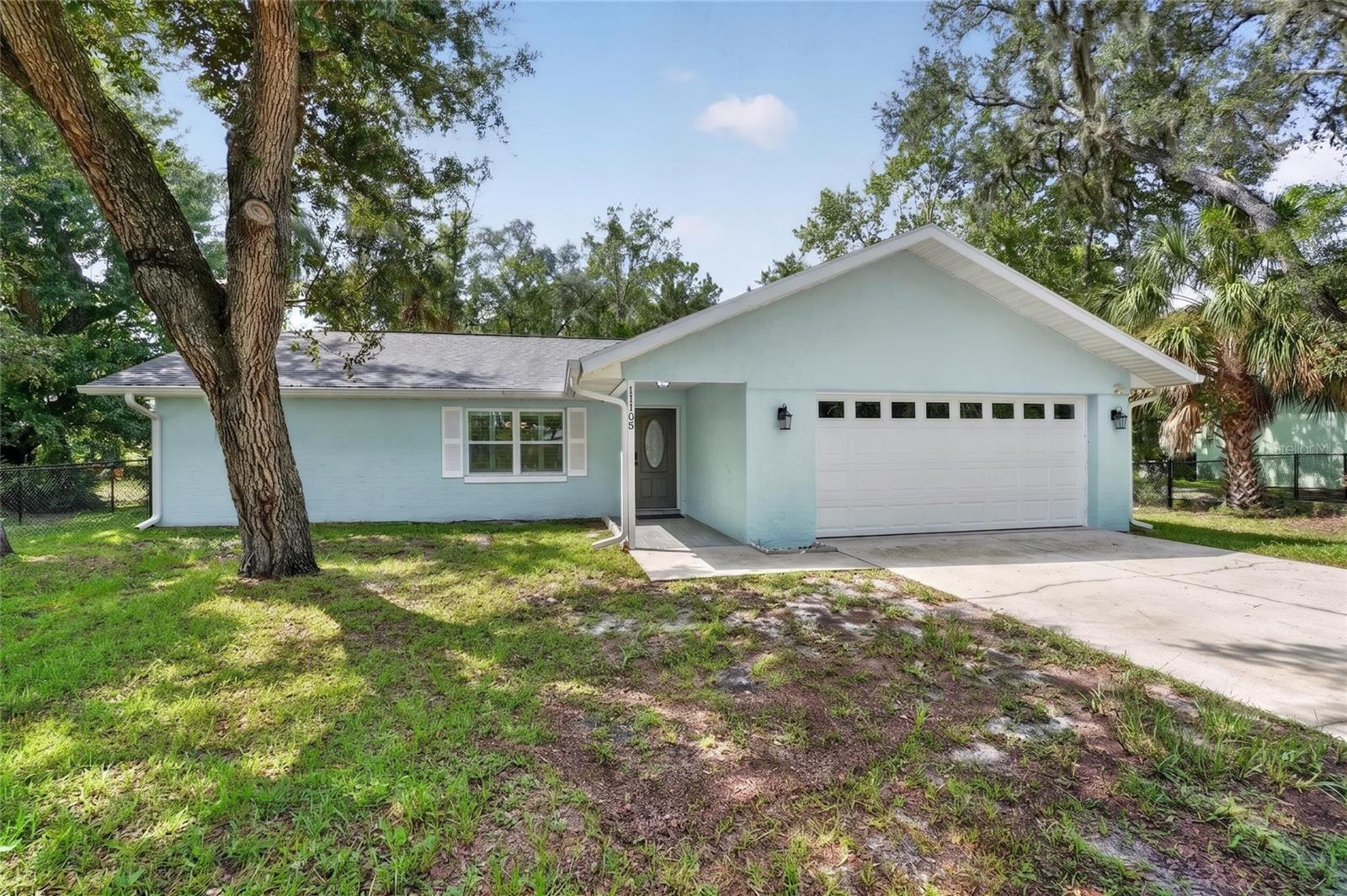 COUNTRY OAKS - Residential