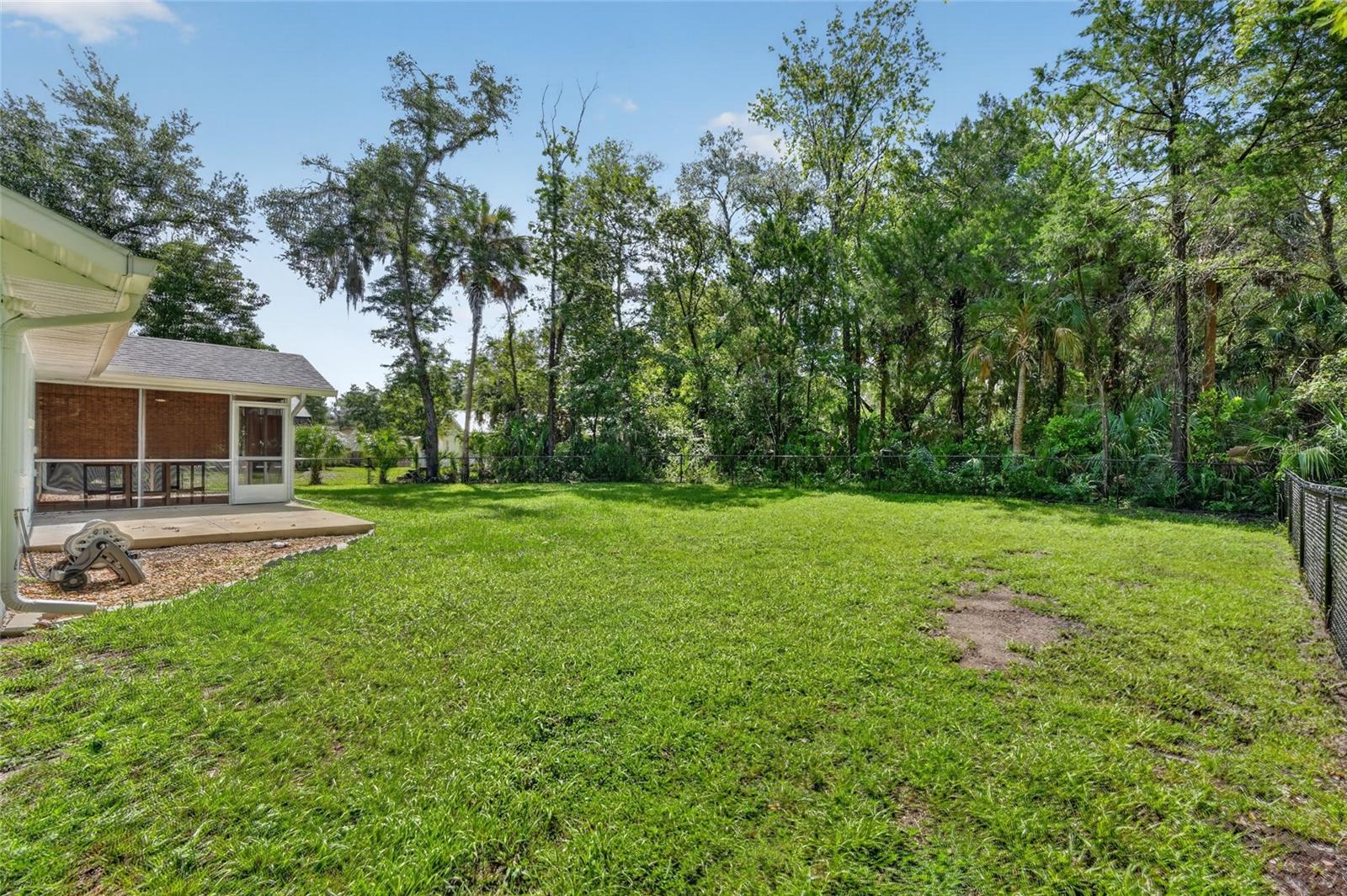 COUNTRY OAKS - Residential