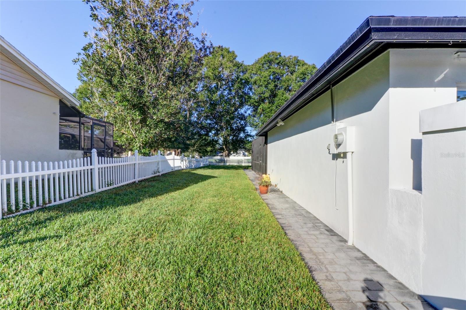 NORTHDALE GOLF CLB SEC D UN 2 - Residential Lease