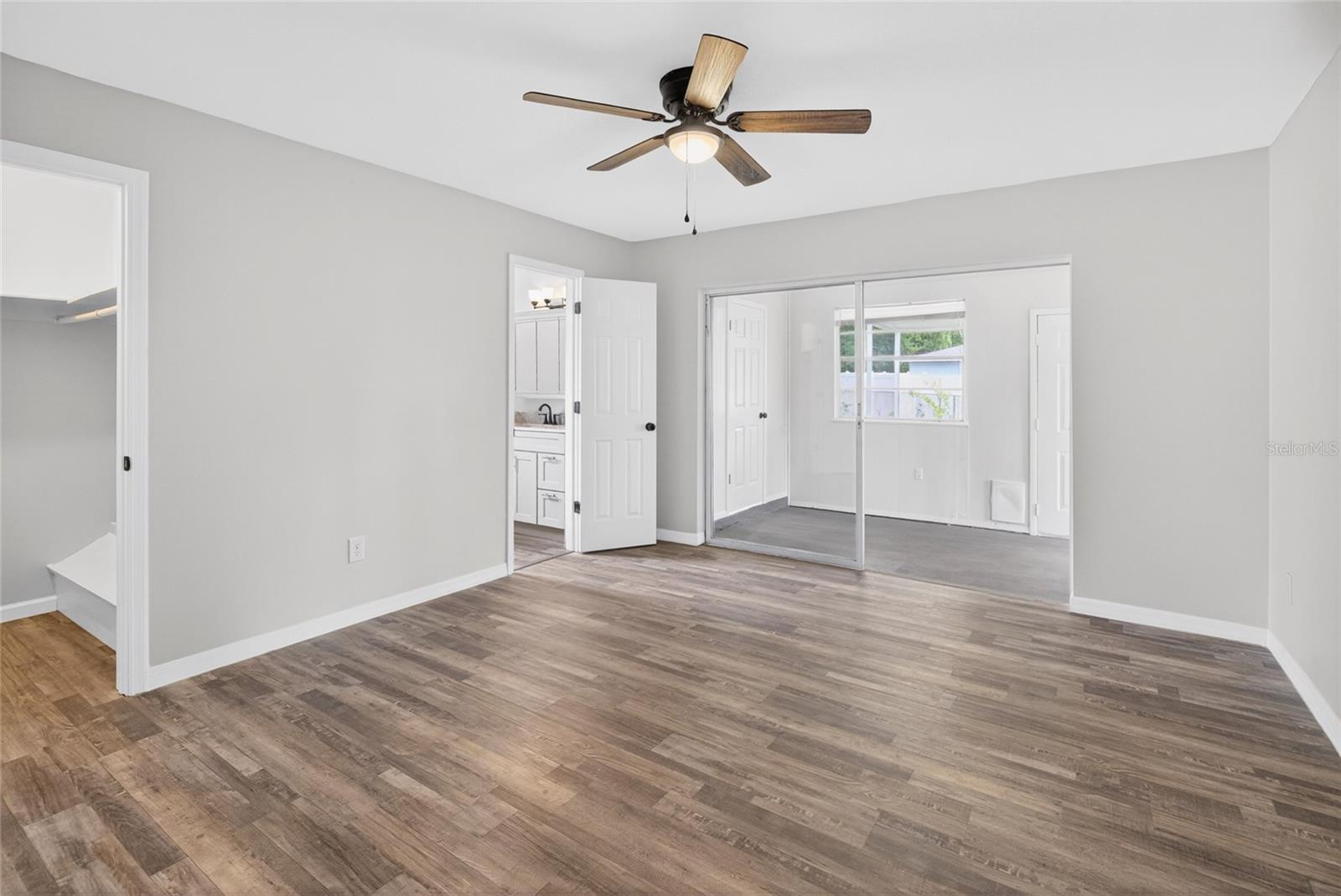 MOUNT PLYMOUTH - Residential