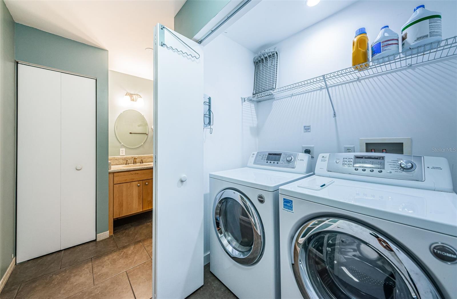 MC NULTY LOFTS CONDO - Residential Lease