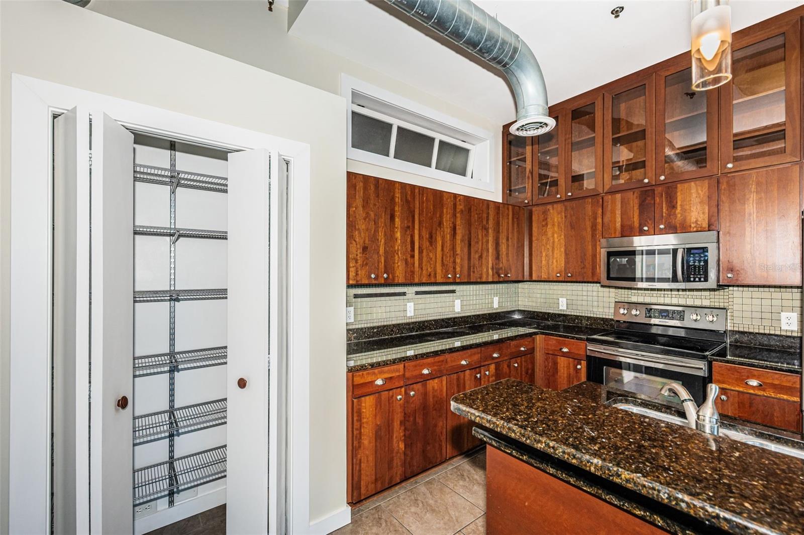 MC NULTY LOFTS CONDO - Residential Lease