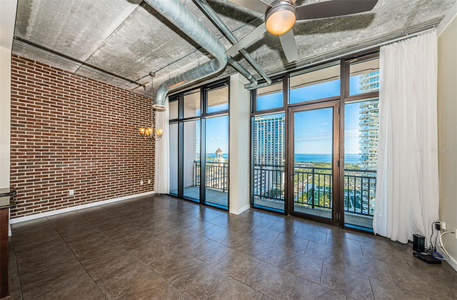 MC NULTY LOFTS CONDO - Residential Lease
