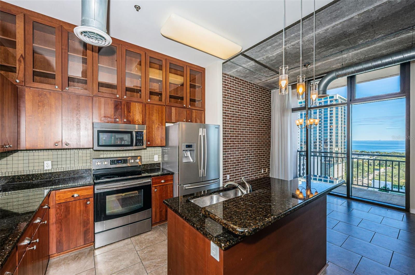 MC NULTY LOFTS CONDO - Residential Lease