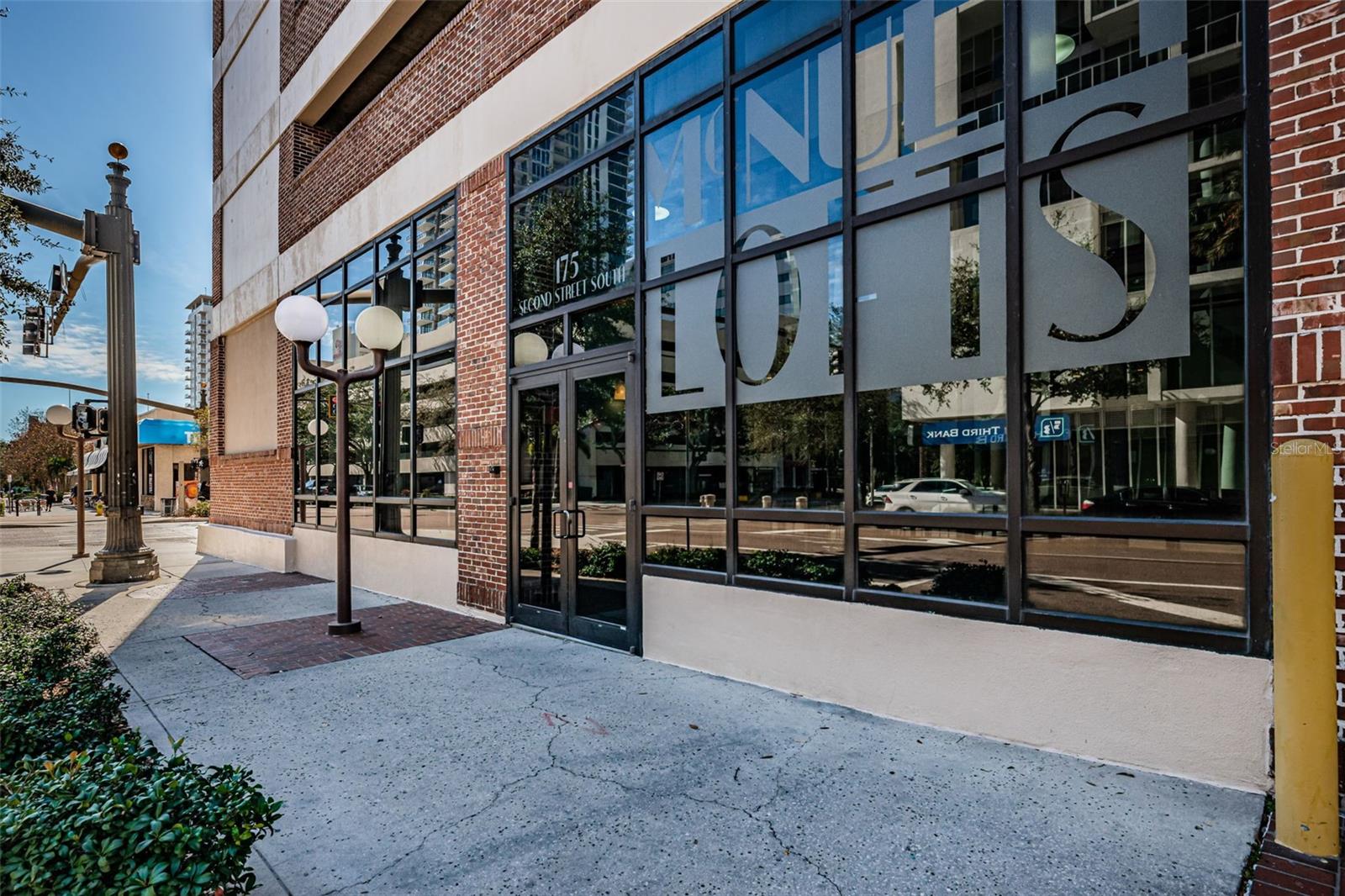 MC NULTY LOFTS CONDO - Residential Lease