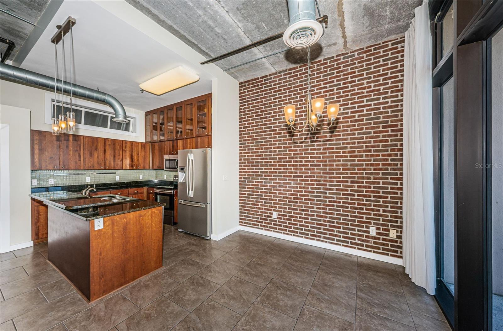 MC NULTY LOFTS CONDO - Residential Lease