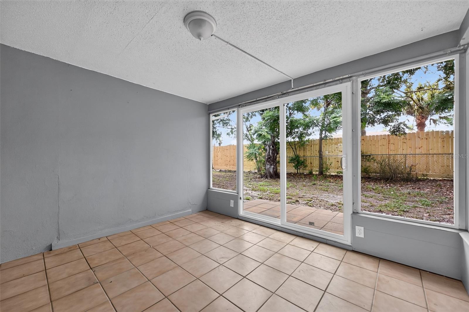 JASMINE LAKES - Residential