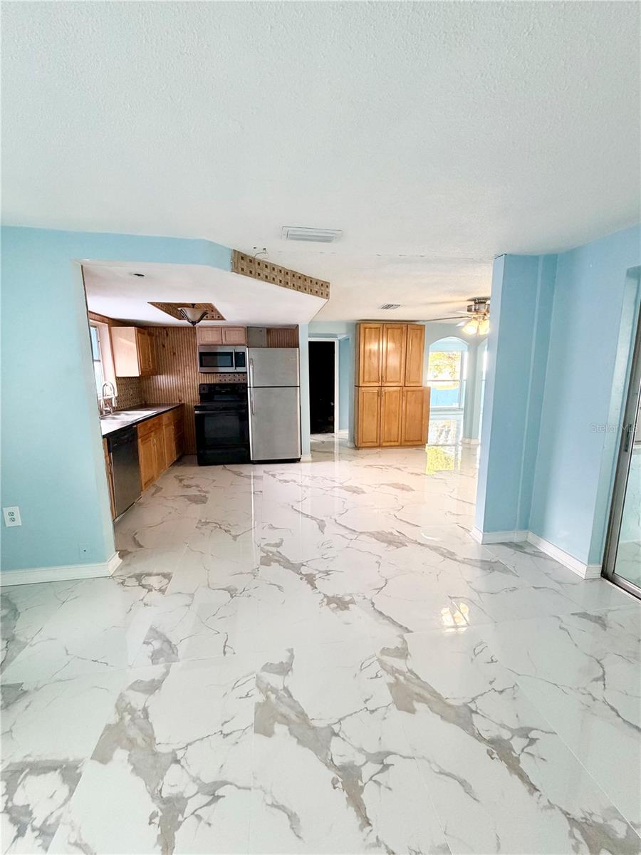REGENCY PARK - Residential