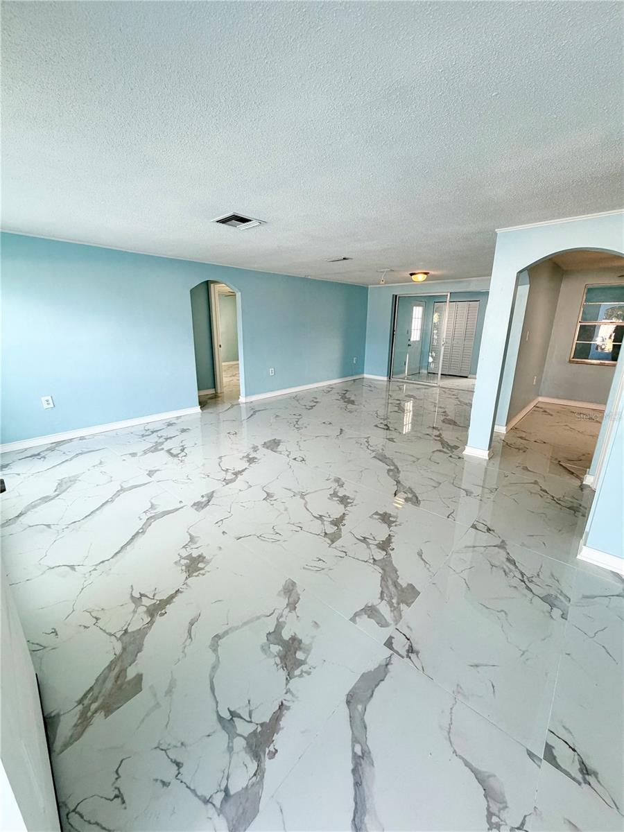 REGENCY PARK - Residential