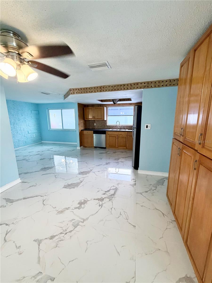 REGENCY PARK - Residential