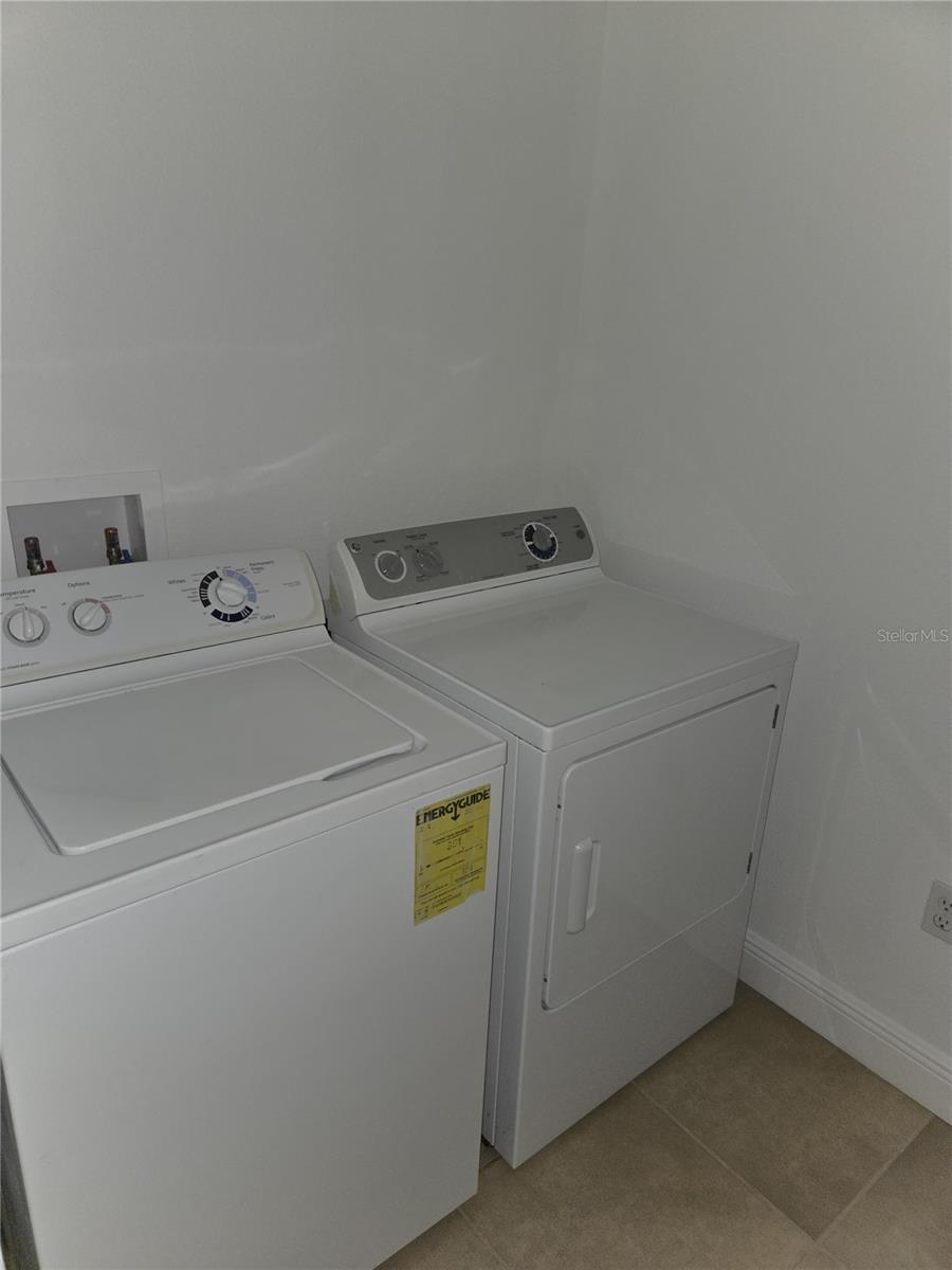WATERVIEW PH 1B - Residential Lease