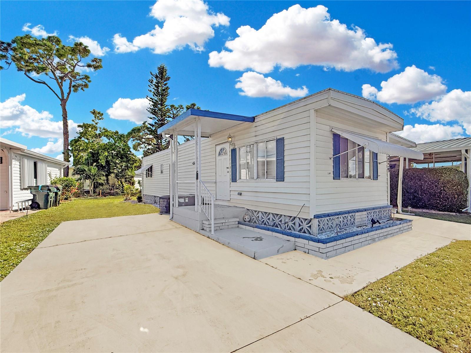 HOLIDAY PARK - Residential