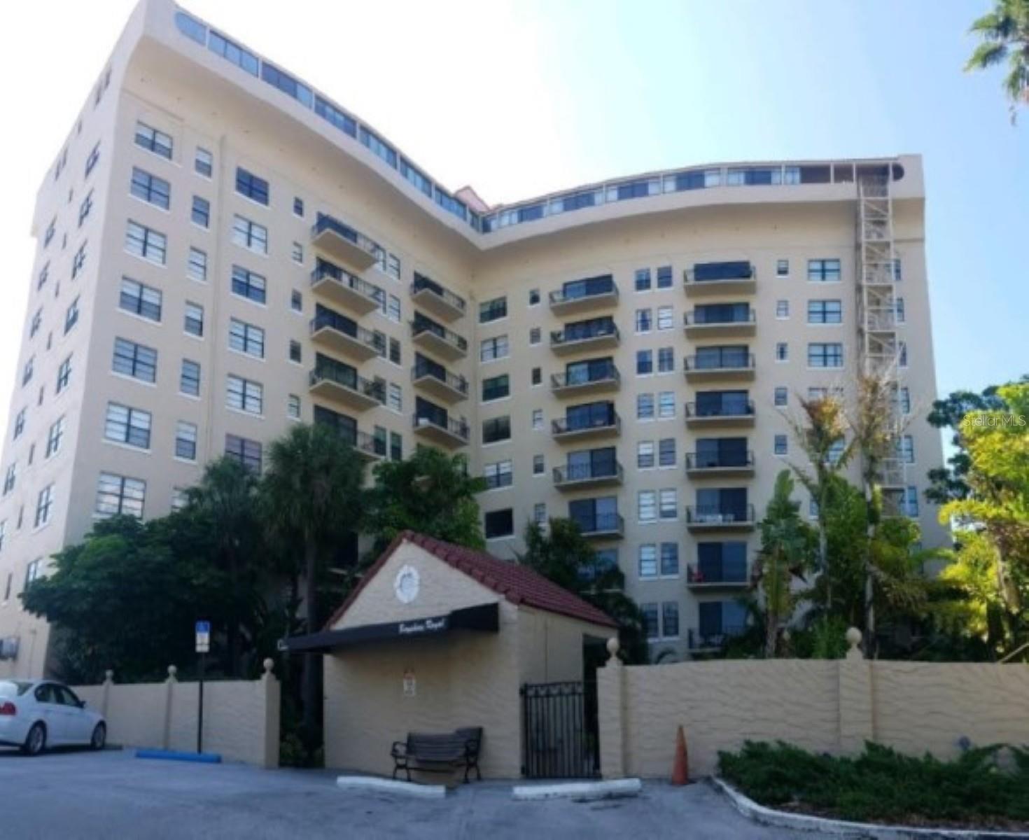 BAYSHORE ROYAL CONDO - Residential Lease
