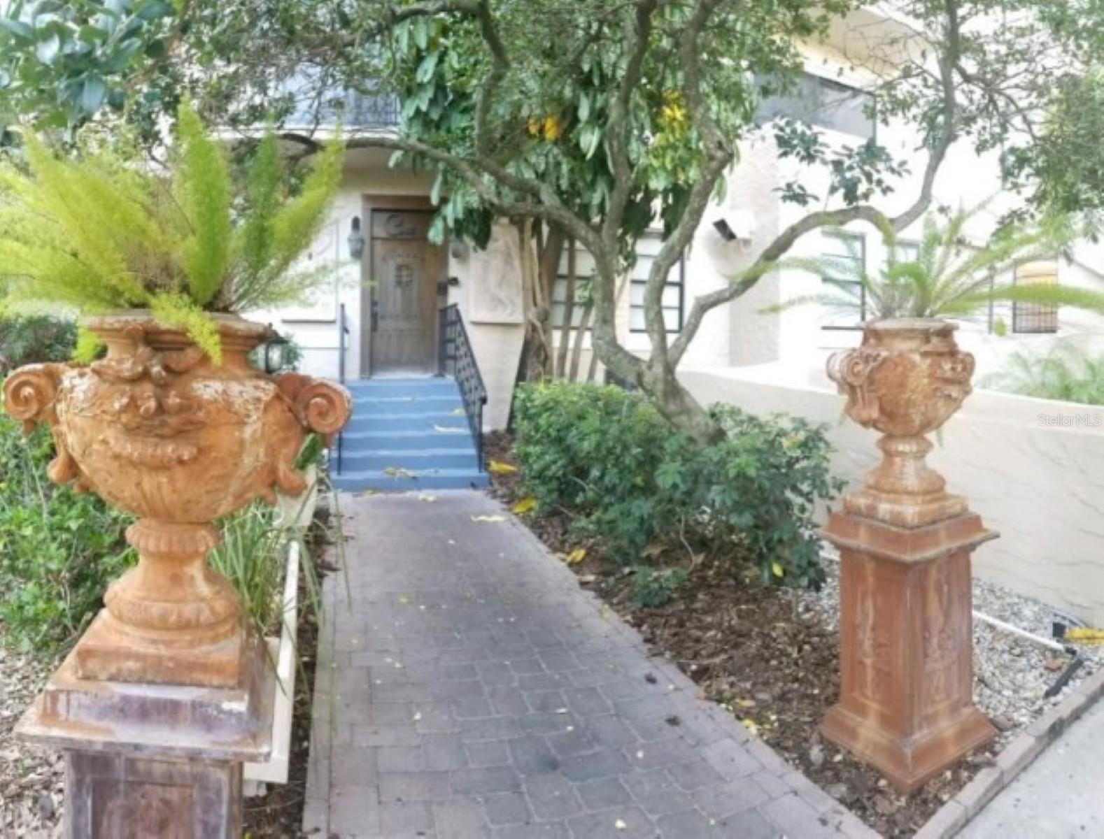 BAYSHORE ROYAL CONDO - Residential Lease