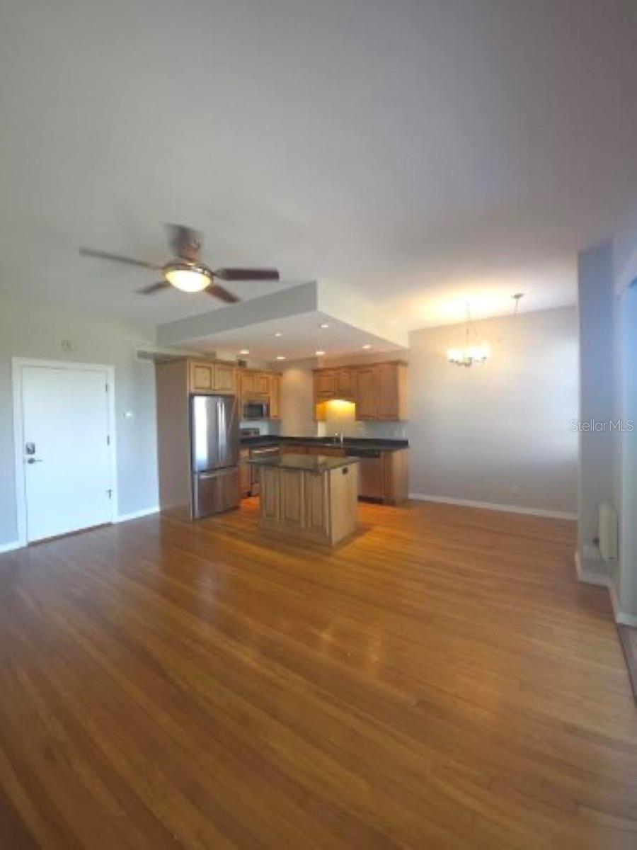 BAYSHORE ROYAL CONDO - Residential Lease