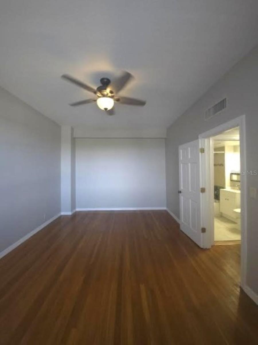 BAYSHORE ROYAL CONDO - Residential Lease