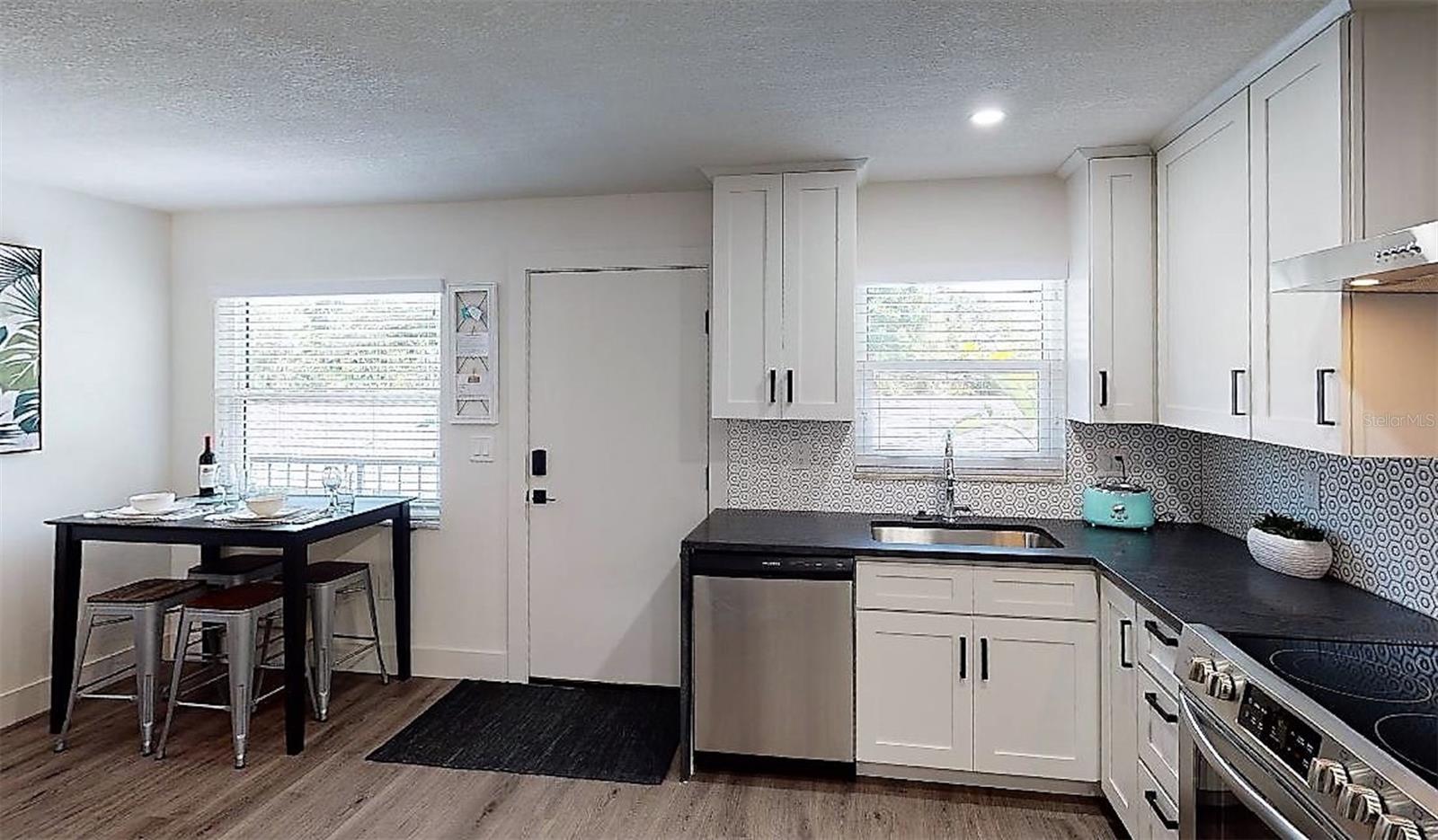 POS SUB OF BLKS G & H - Residential Lease