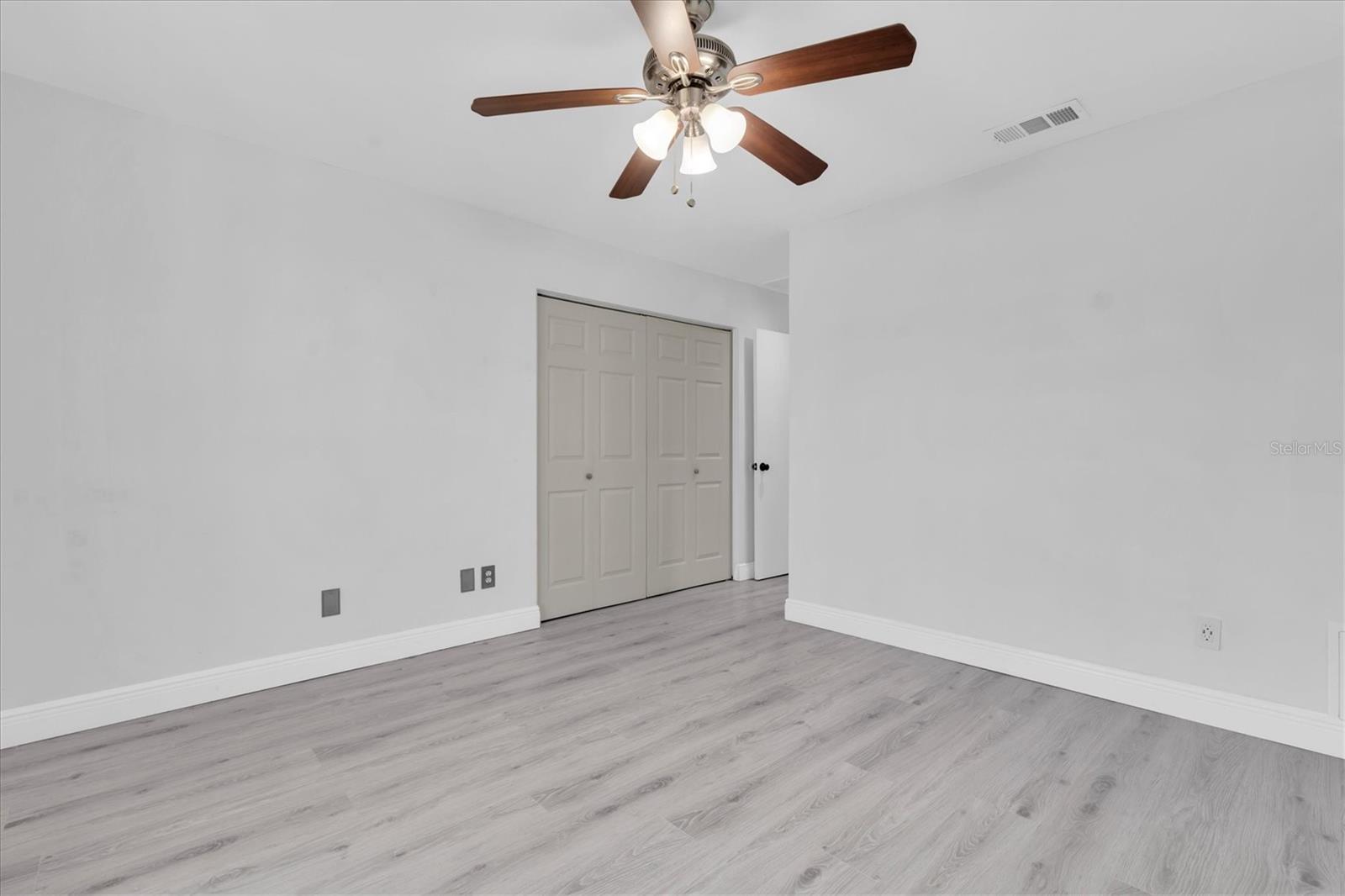 LOGAN GATE VILLAGE PH IV UN 1 - Residential