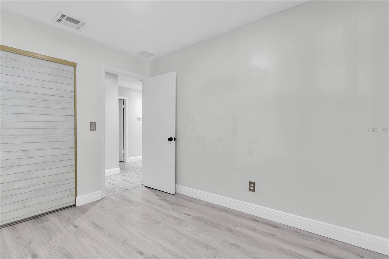 LOGAN GATE VILLAGE PH IV UN 1 - Residential