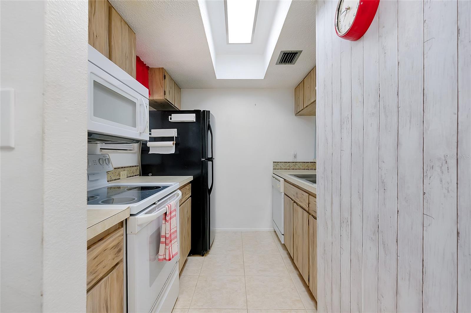 SANDHILL PINES BLDG 13 - Residential