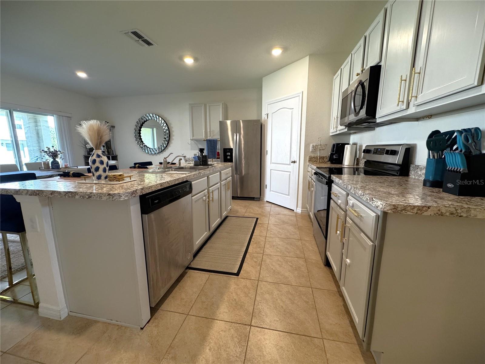 MEADOW WALK PH 2 - Residential Lease