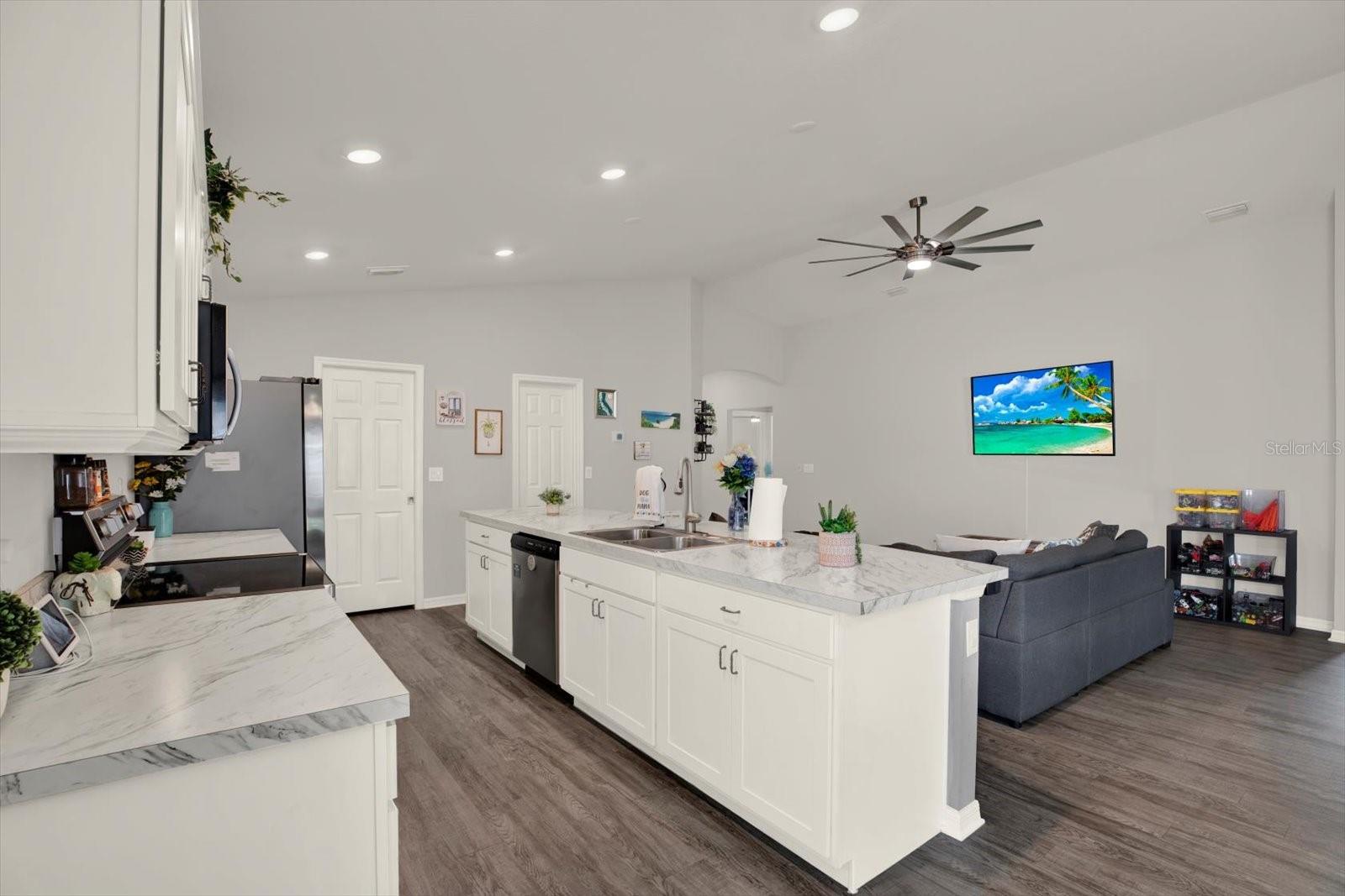 RIVER BEND WEST SUB - Residential