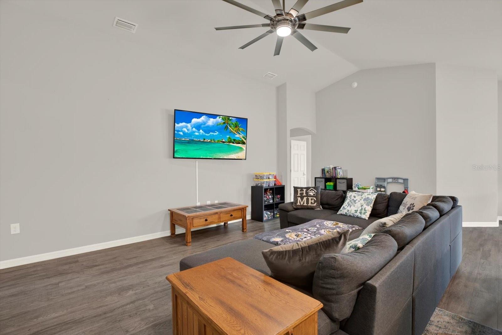 RIVER BEND WEST SUB - Residential