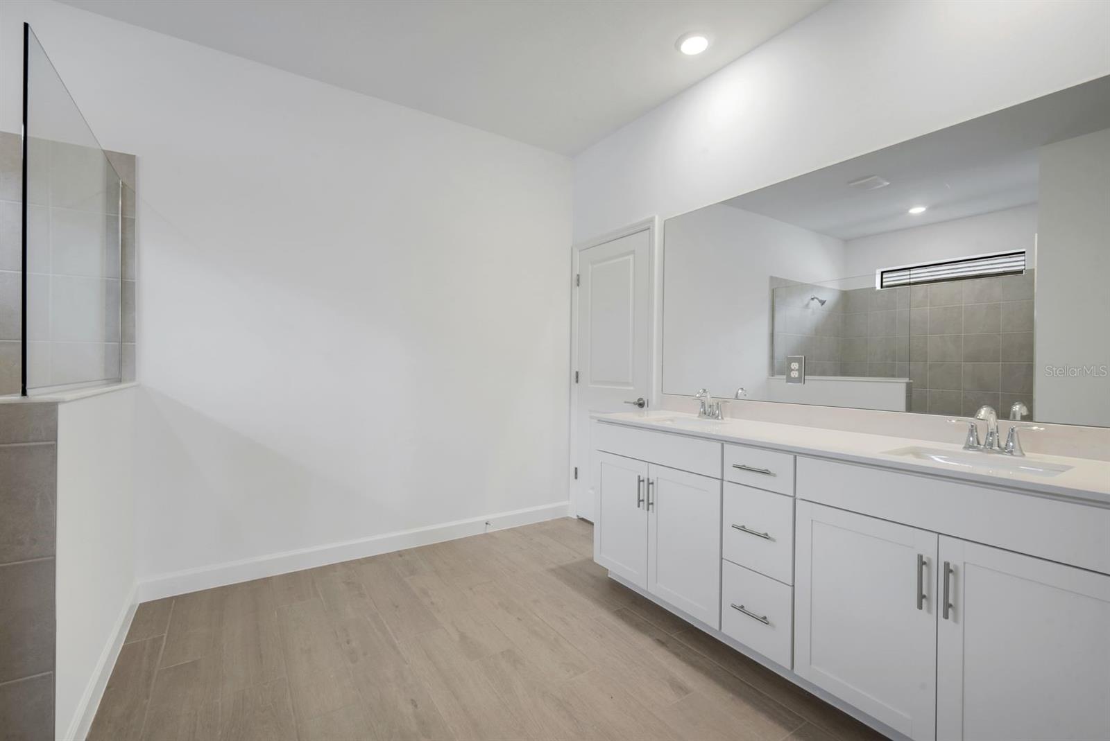 VERDANA VLG PH 4A - Residential