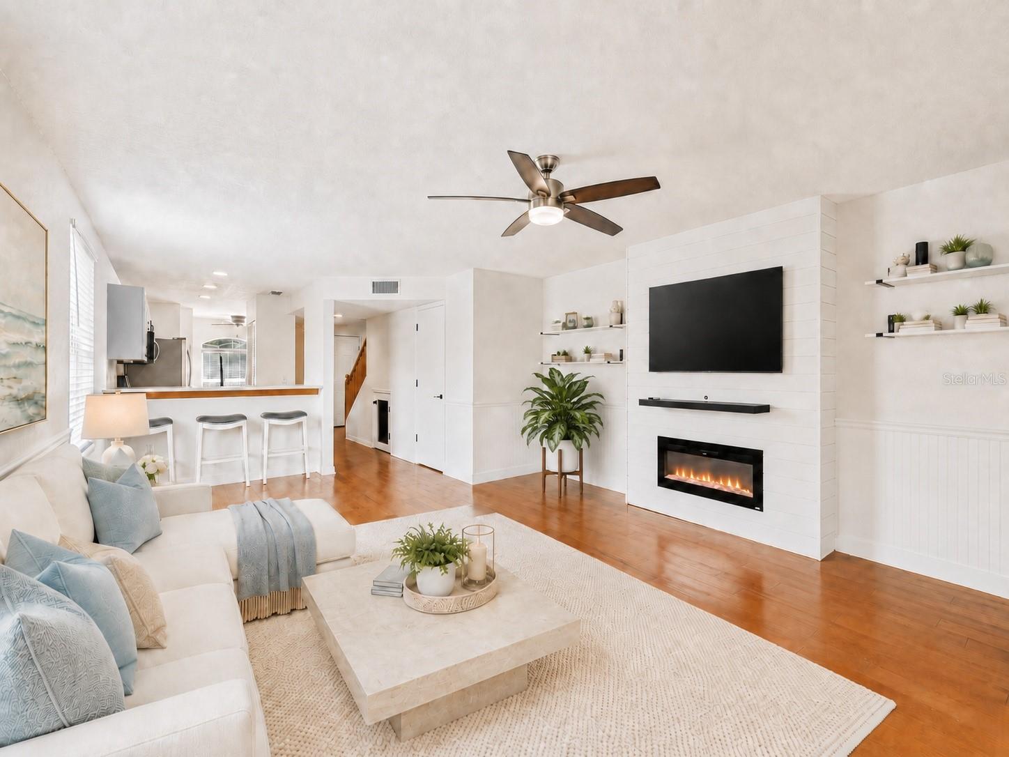 CARROLLWOOD COVE AT EMERALD GR - Residential