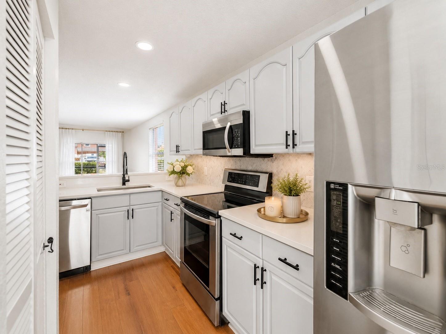 CARROLLWOOD COVE AT EMERALD GR - Residential