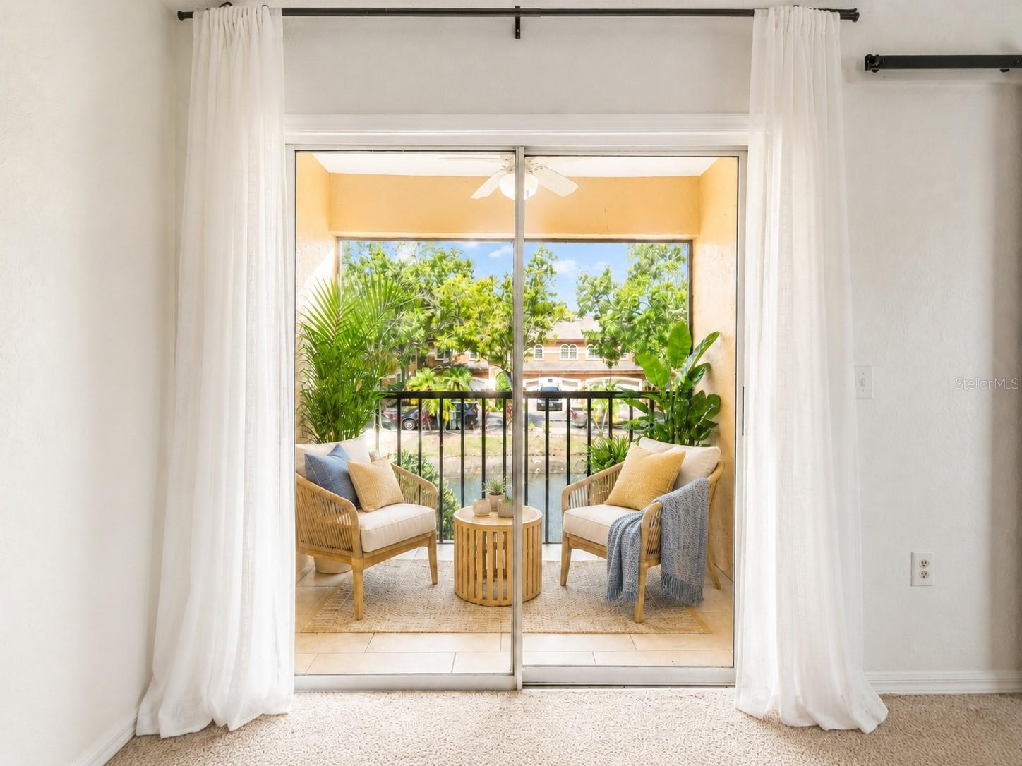CARROLLWOOD COVE AT EMERALD GR - Residential