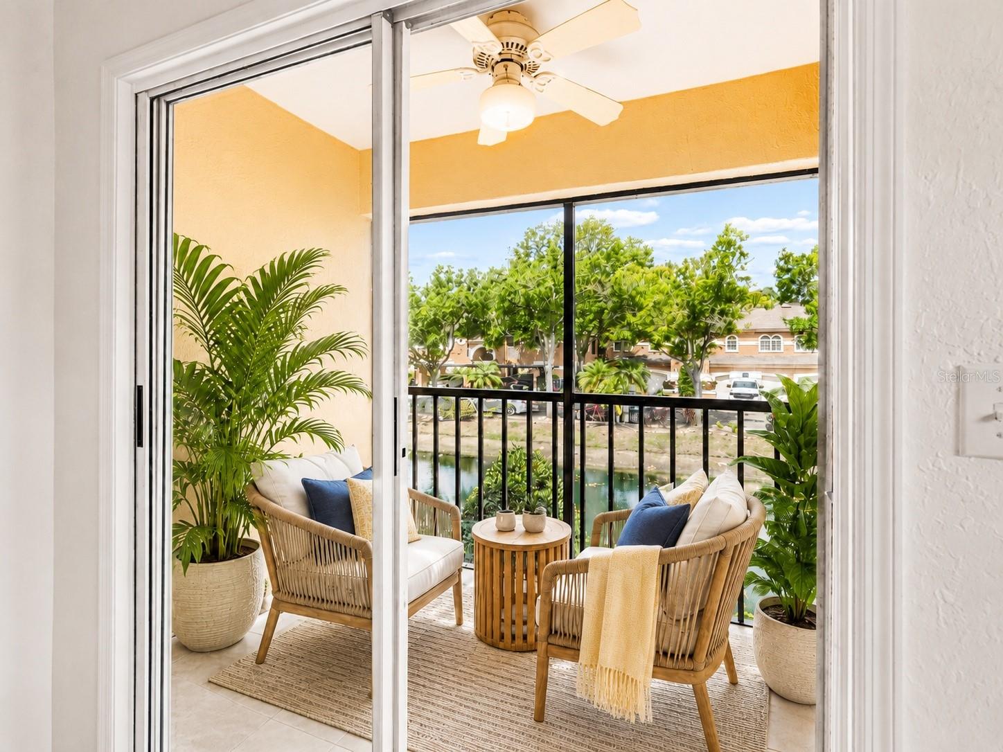 CARROLLWOOD COVE AT EMERALD GR - Residential