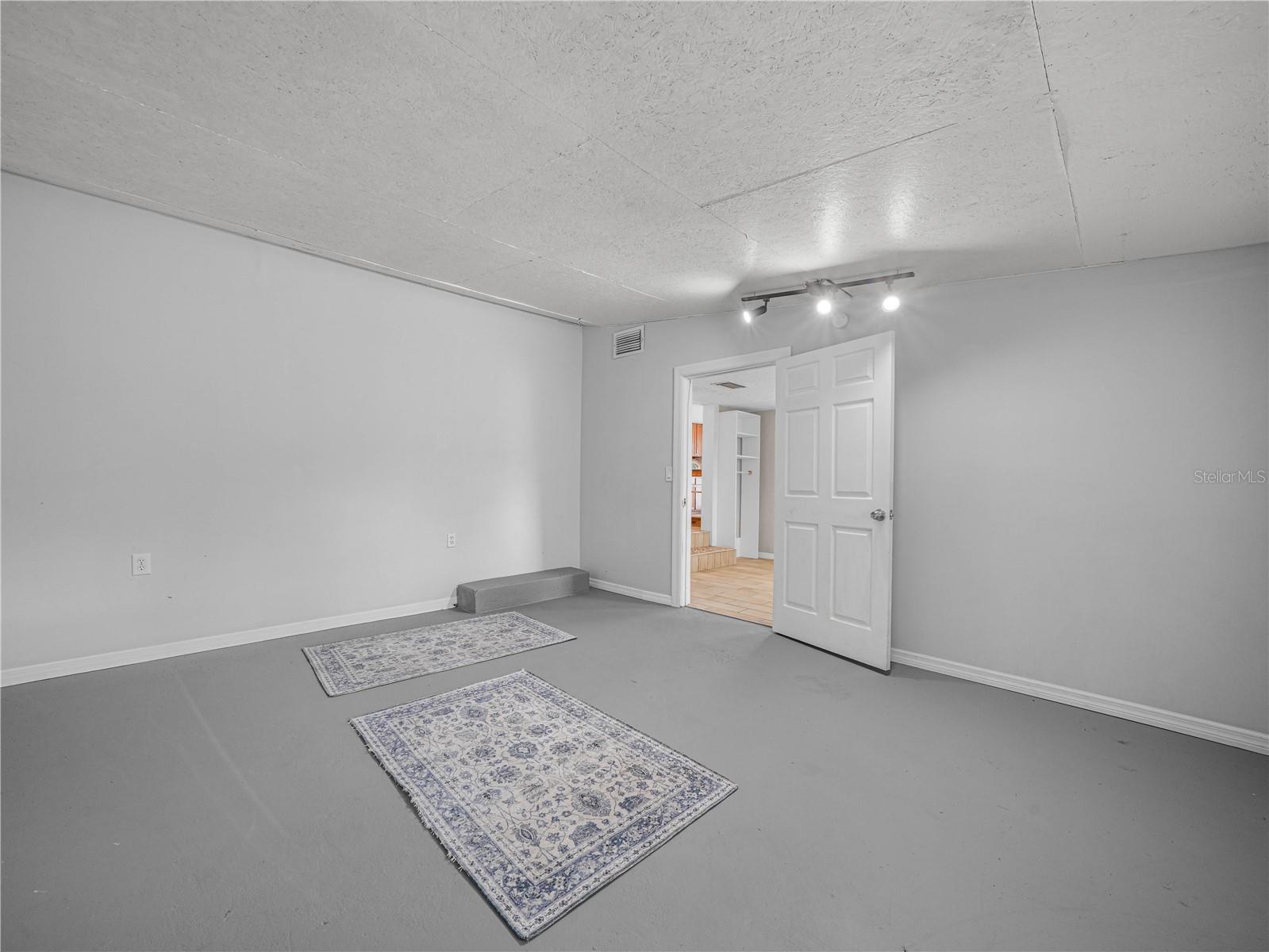 NOT IN SUBDIVION - Residential