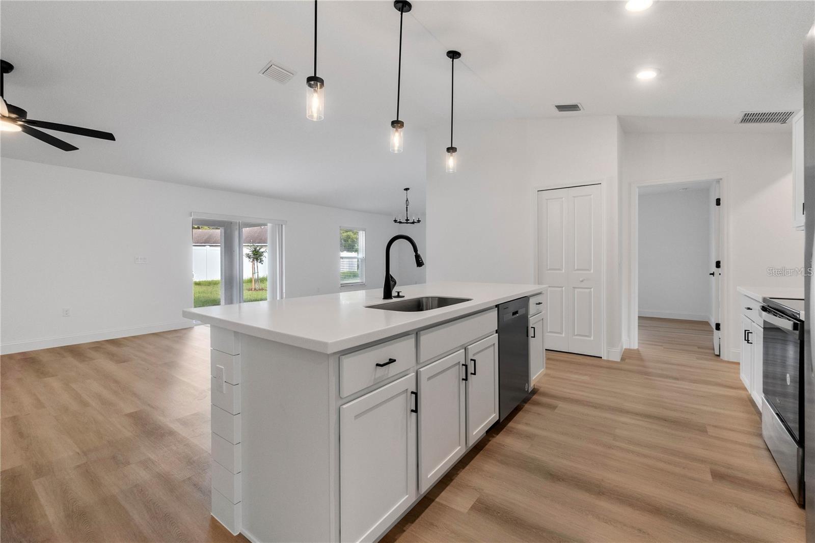 PALM HARBOR CENTER PH 01 - Residential
