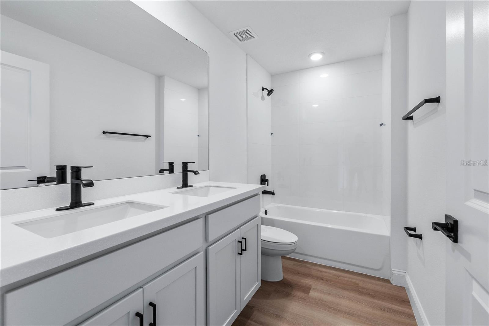 PALM HARBOR CENTER PH 01 - Residential