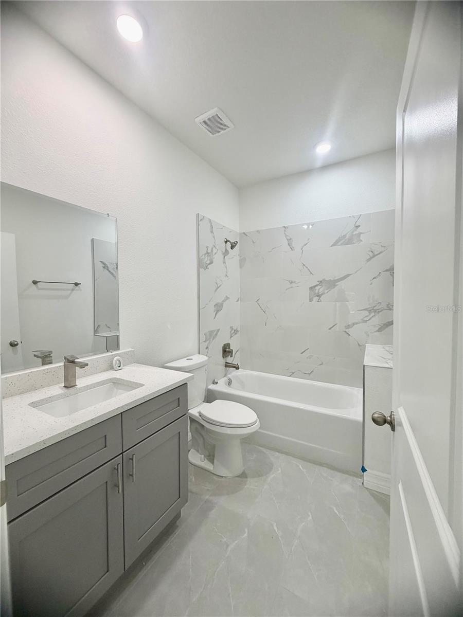 MARION OAKS UN 2 - Residential