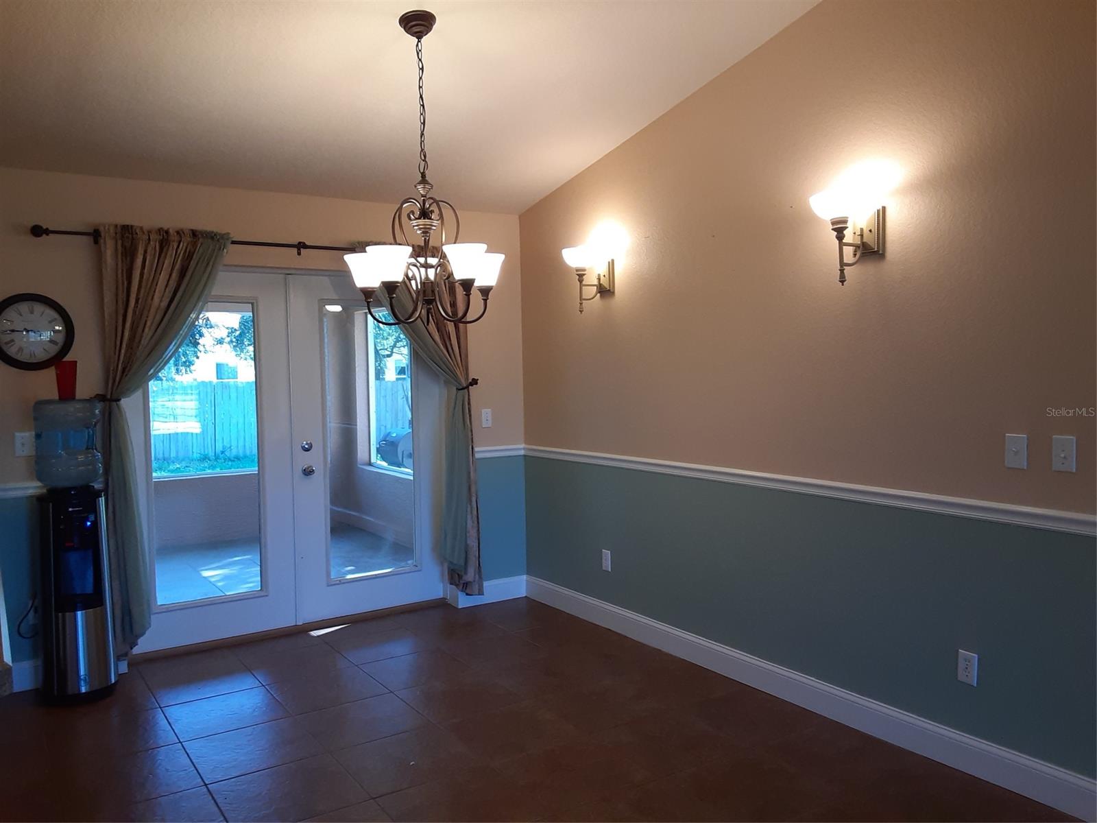 Florida Shores 01 - Residential