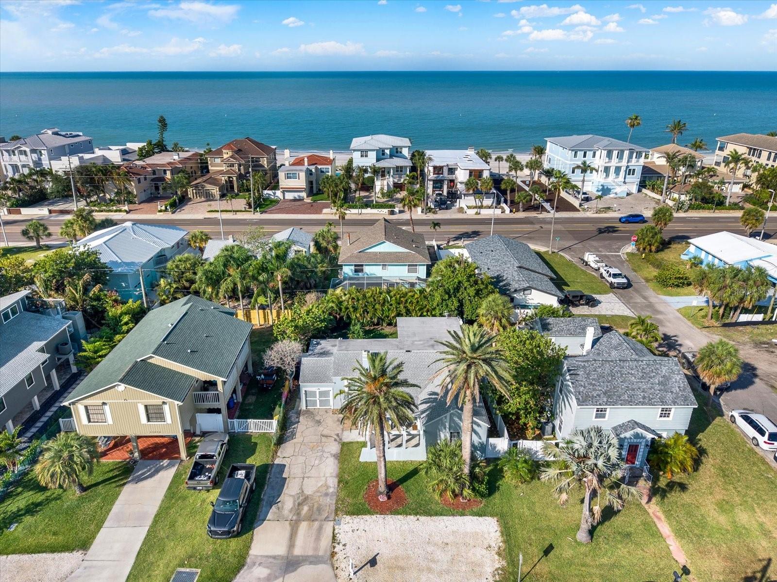 LONE PALM BEACH 1ST ADD - Residential