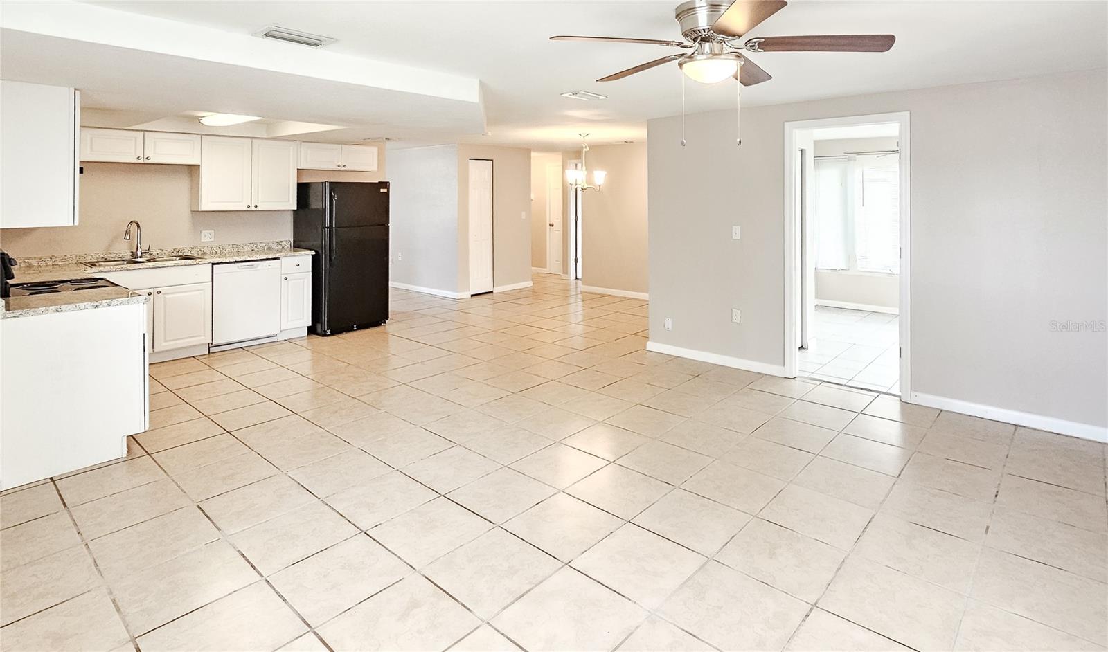 EMBASSY HILLS - Residential