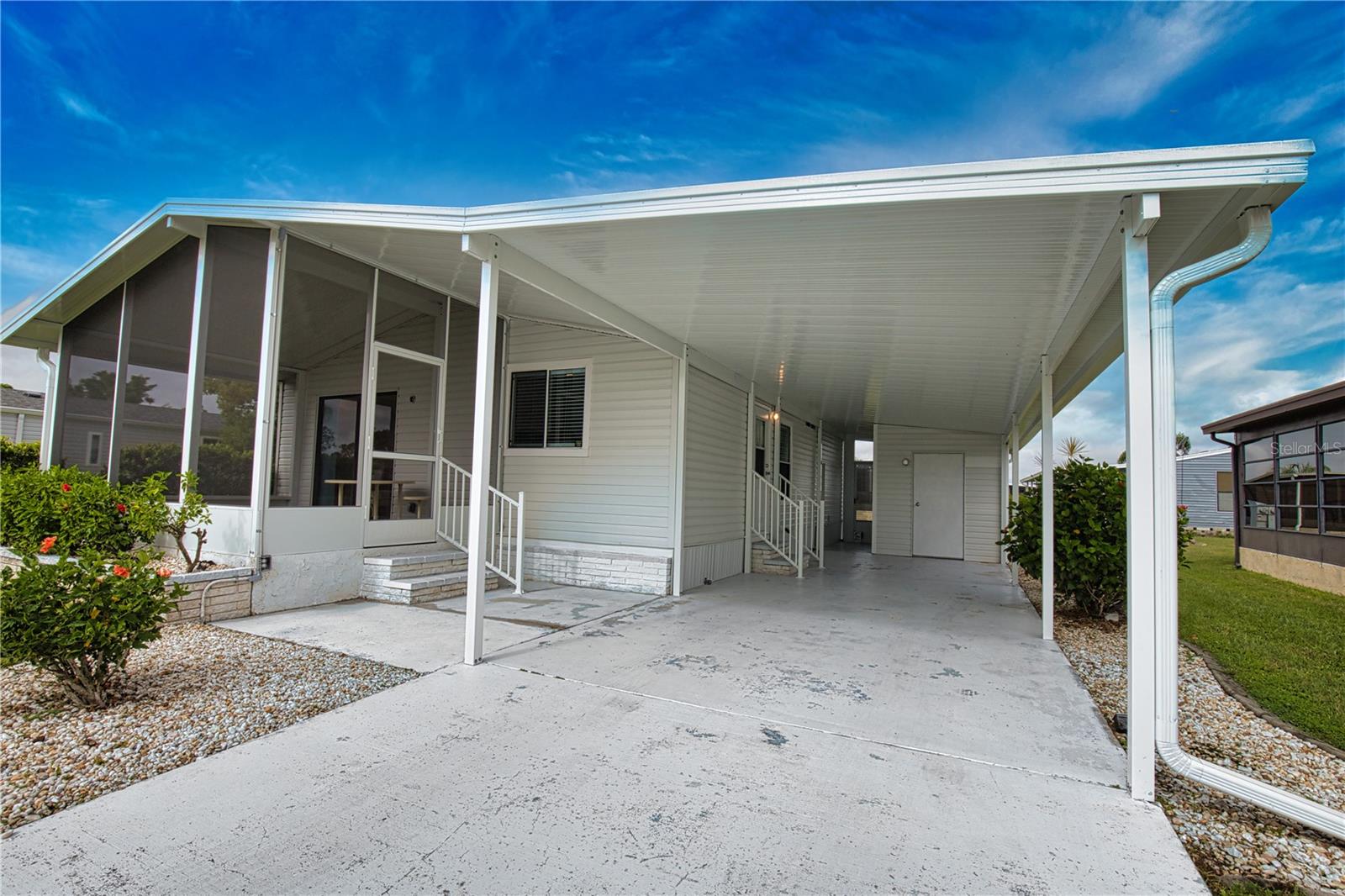 LA CASA MHP CO-OP - Residential
