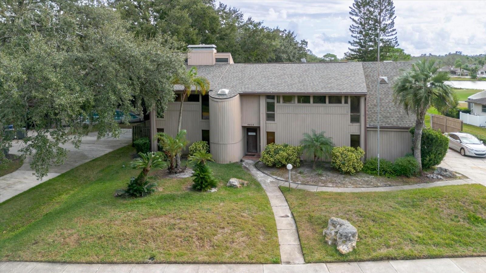 CARROLLWOOD VILLAGE SEC 1 - Residential
