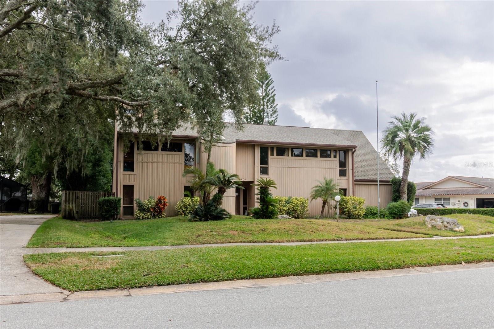 CARROLLWOOD VILLAGE SEC 1 - Residential