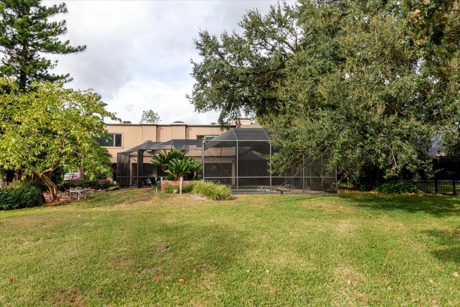 CARROLLWOOD VILLAGE SEC 1 - Residential