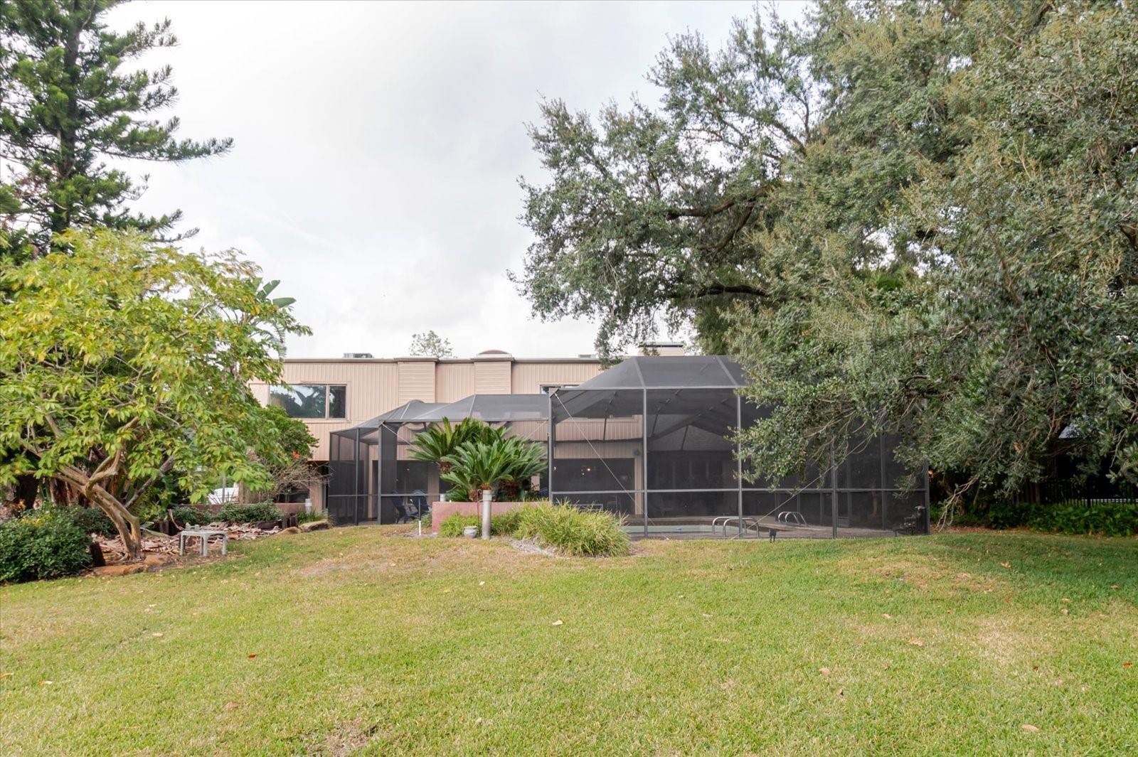 CARROLLWOOD VILLAGE SEC 1 - Residential