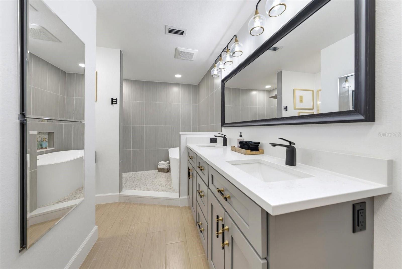 HARBOR BLUFFS SEC 3 - Residential