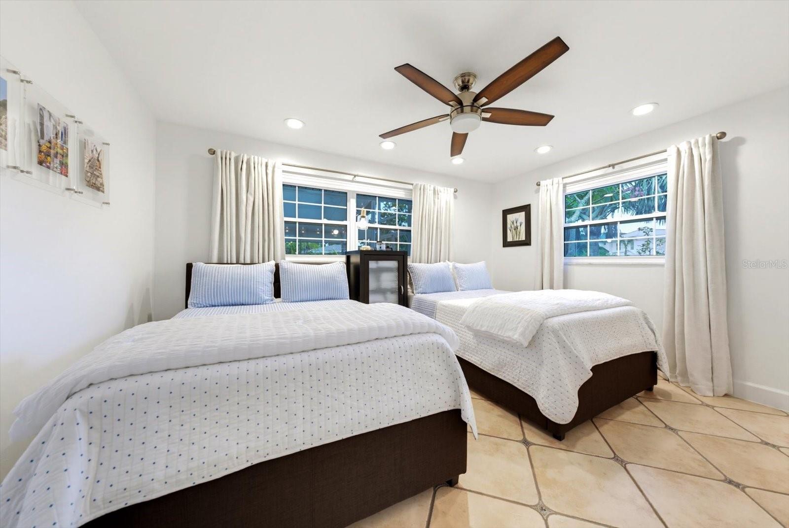 HARBOR BLUFFS SEC 3 - Residential