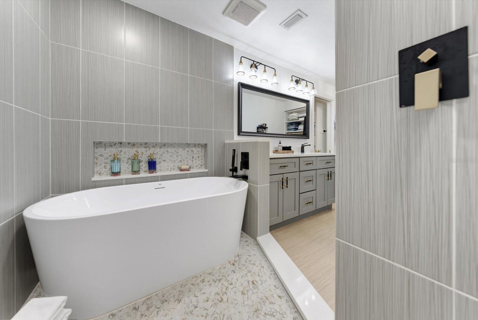 HARBOR BLUFFS SEC 3 - Residential