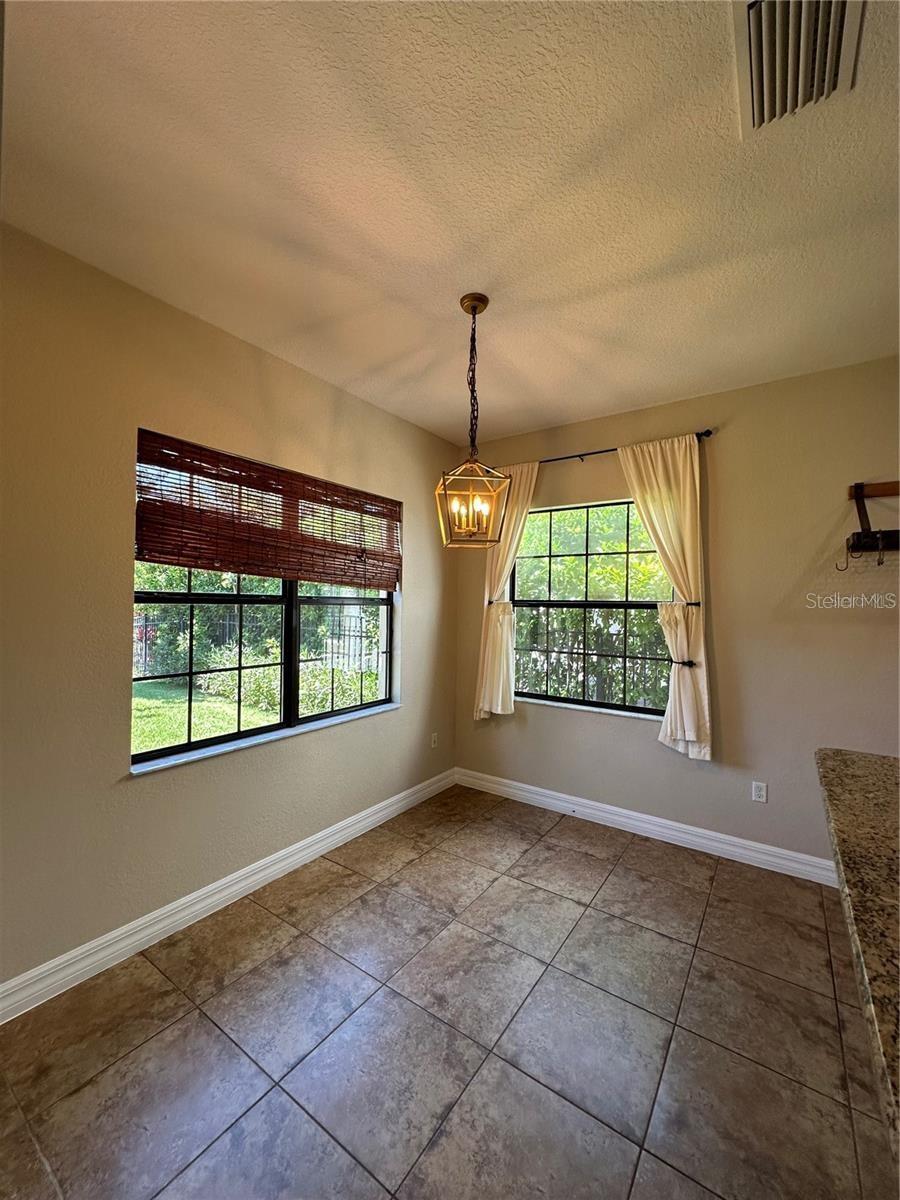 EAGLE CRK PH 01C-VLG D - Residential Lease